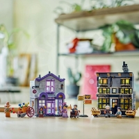 LEGO® Harry Potter™ 76439 Ollivanderův obchod a Obchod madame Malkinové_(4)