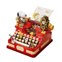 Pantasy Stavebnice - Snoopy Snoopy Typewriter 
22cm